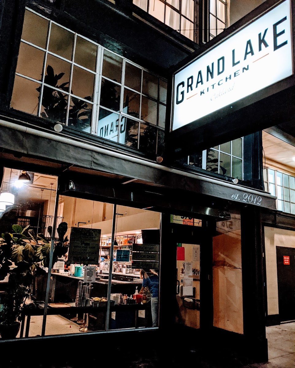 Grand Lake Kitchen - Lake Merritt